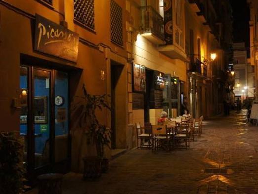 מאלגה Picnic Dreams Boutique Hostel מראה חיצוני תמונה