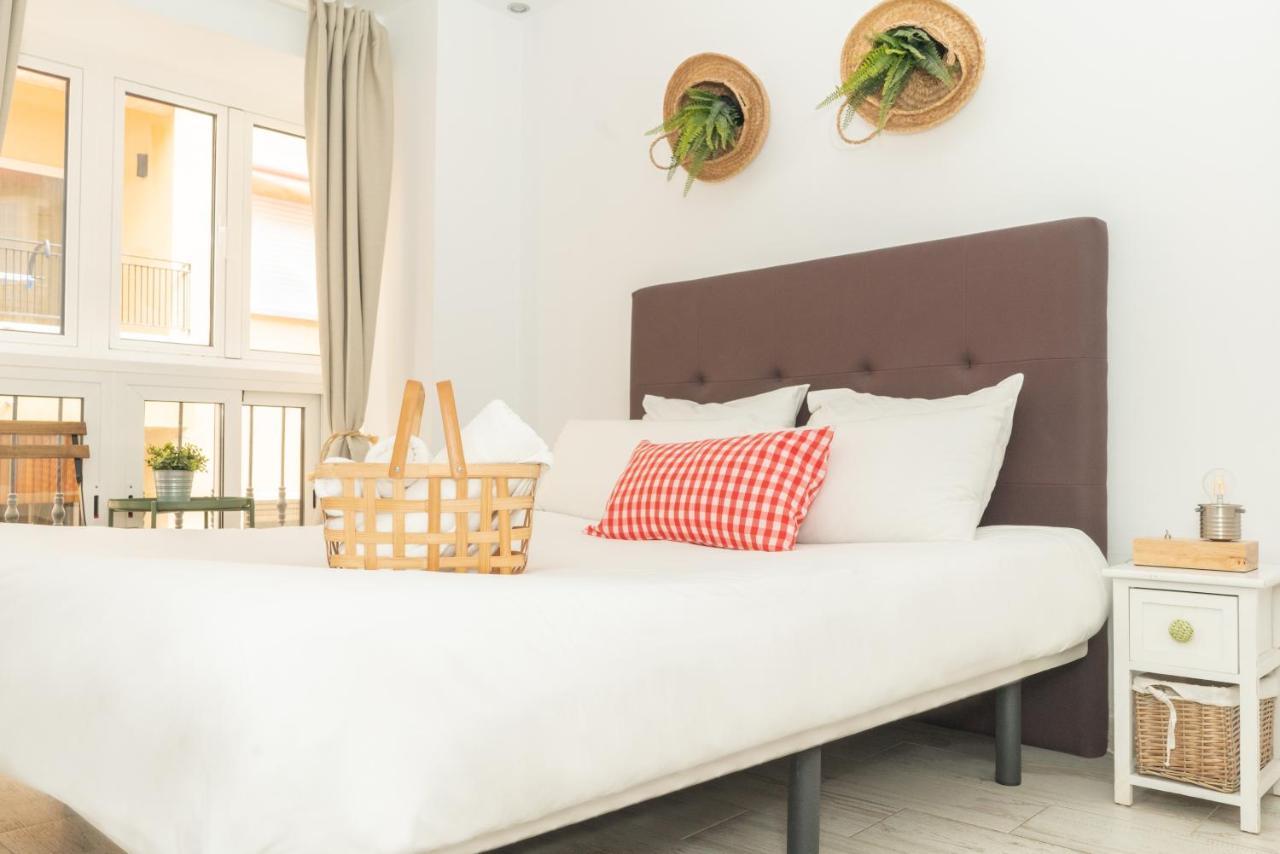 מאלגה Picnic Dreams Boutique Hostel מראה חיצוני תמונה