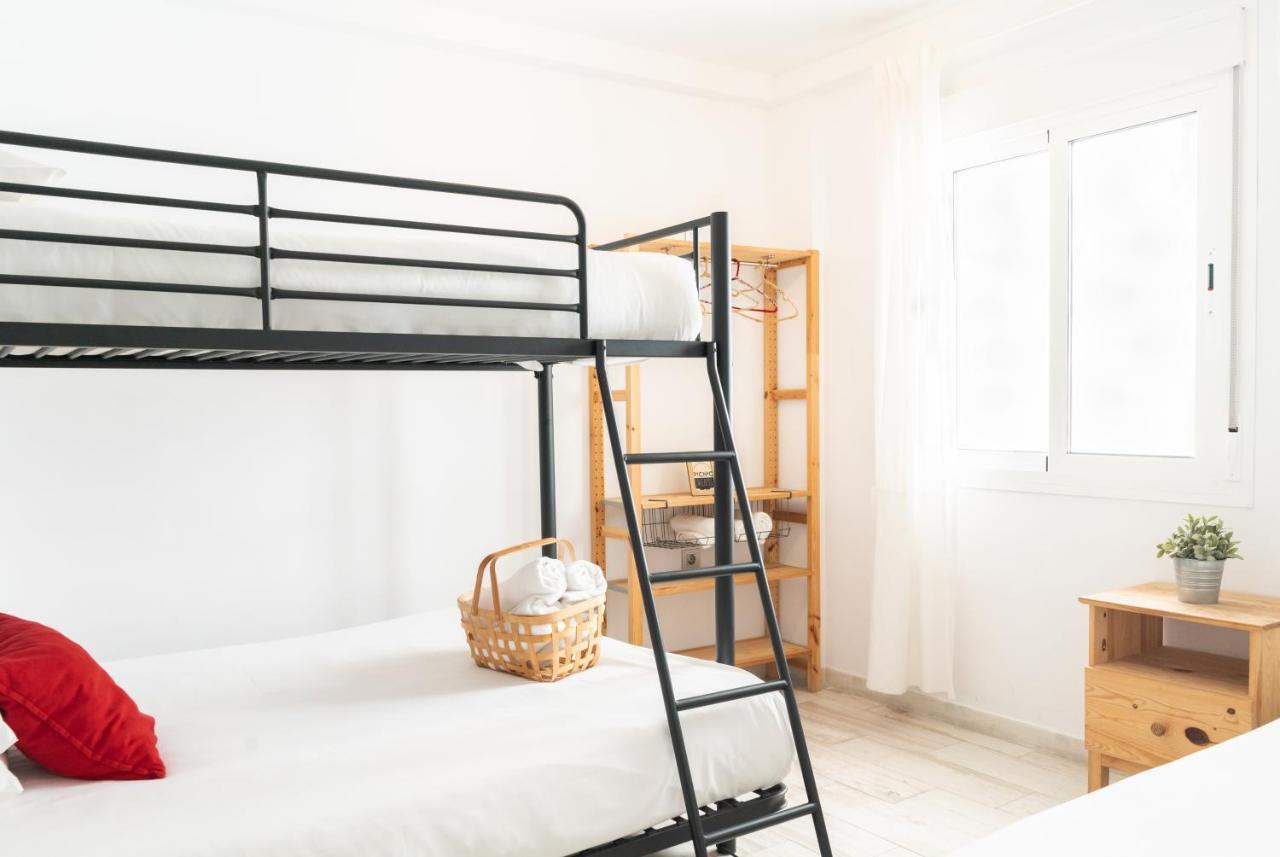 מאלגה Picnic Dreams Boutique Hostel מראה חיצוני תמונה